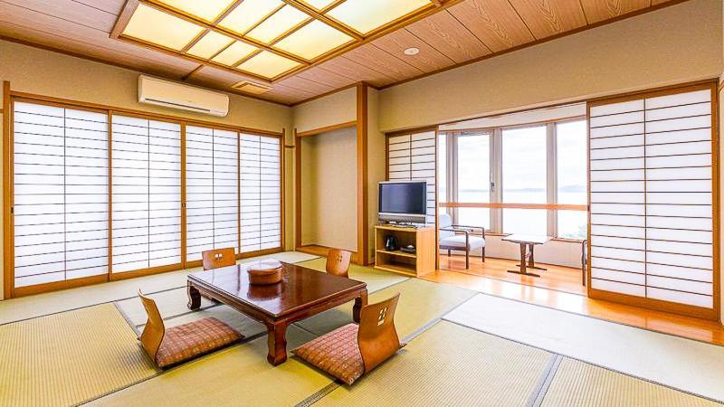 Unzen Obama Onsen Juraku Hotell Eksteriør bilde